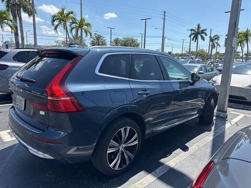 Used 2023 Volvo XC60 T8 Plus w/ Protection Package Premier AWD/4WD image 8