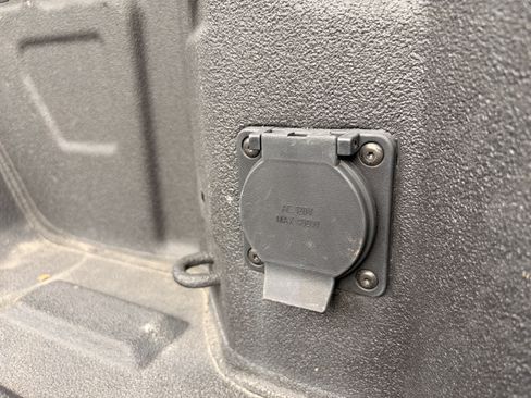 Used 2024 GMC Sierra 1500 Elevation AWD/4WD image 11