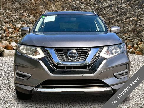 Used 2018 Nissan Rogue SV AWD/4WD image 3