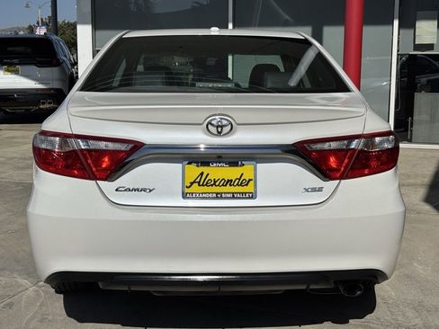 Used 2017 Toyota Camry XSE w/ Moonroof Package image 4