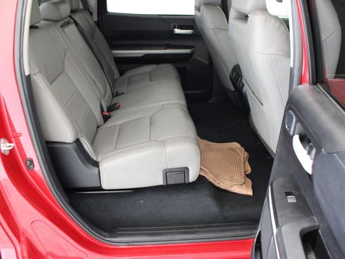 Used 2021 Toyota Tundra SR5 w/ SR5 Leather Package AWD/4WD image 33