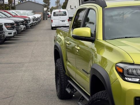 Used 2022 Toyota Tacoma TRD Pro AWD/4WD image 5
