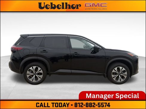 Used 2023 Nissan Rogue SV AWD/4WD image 3