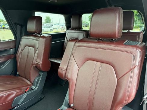 Certified 2024 Ford Expedition Limited RWD image 23