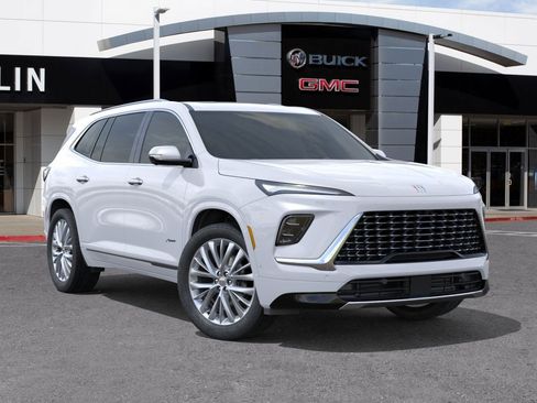New 2026 Buick Enclave Avenir image 2