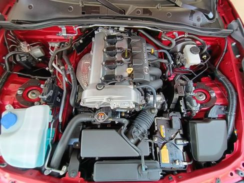 Used 2020 MAZDA MX-5 Miata Sport RWD image 73