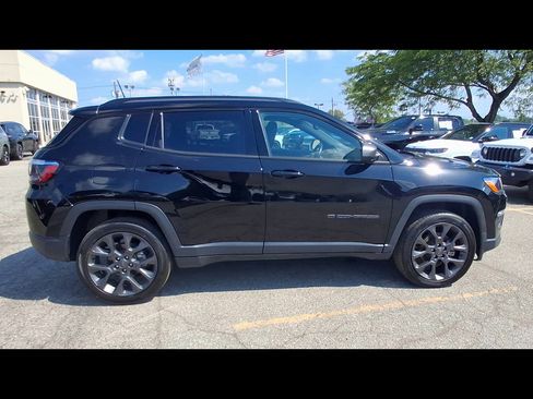 Certified 2021 Jeep Compass Latitude AWD/4WD image 9