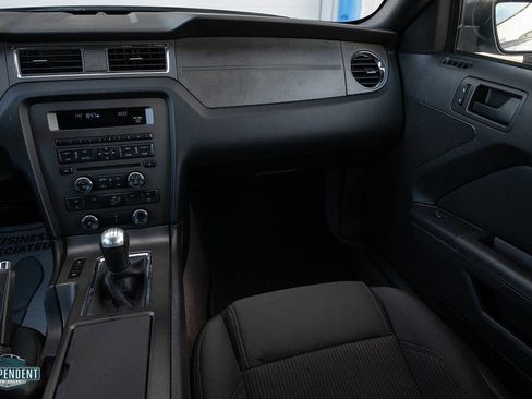 Used 2014 Ford Mustang Coupe image 10