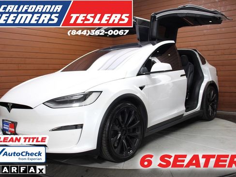 Used 2022 Tesla Model X Plaid image 1