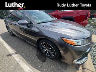 Used 2021 Toyota Camry XLE FWD video 1