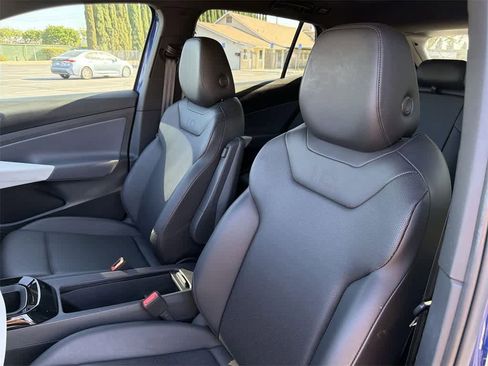 Used 2021 Volkswagen ID.4 1st Edition image 25