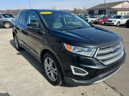 Used 2015 Ford Edge Titanium image 3