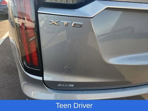 Used 2023 Cadillac XT6 Sport image 19