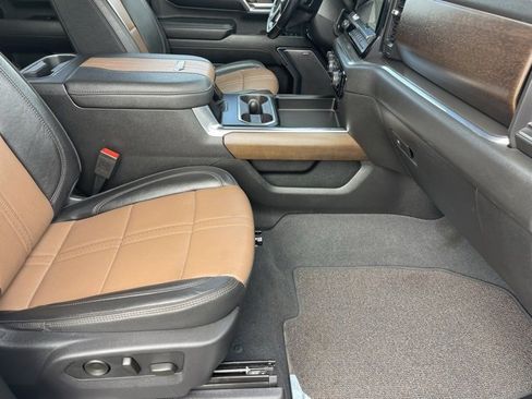 Used 2024 Chevrolet Silverado 3500 High Country image 14