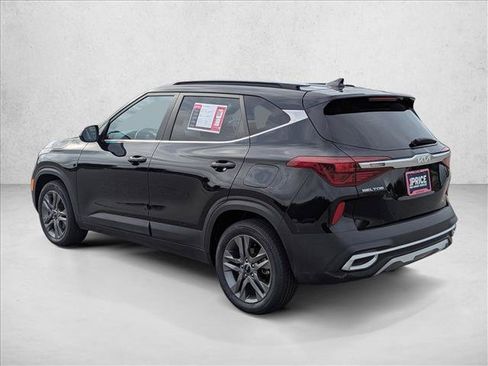 Used 2023 Kia Seltos S w/ Navigation Package FWD image 7