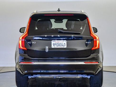 Certified 2025 Volvo XC90 B6 Plus image 3