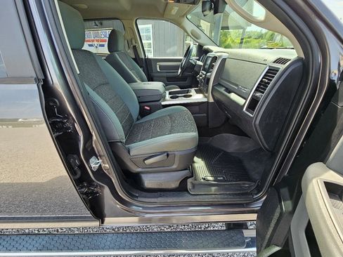 Used 2016 RAM 1500 Big Horn image 31