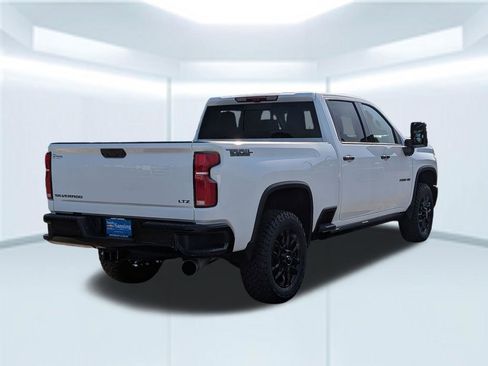 New 2026 Chevrolet Silverado 2500 LTZ w/ LTZ Plus Package AWD/4WD image 6