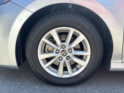 Certified 2025 Toyota Camry LE FWD image 11