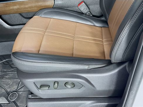 Used 2024 Chevrolet Silverado 1500 High Country w/ Technology Package image 20