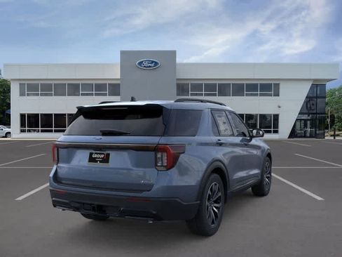 New 2026 Ford Explorer ST-Line AWD/4WD image 8