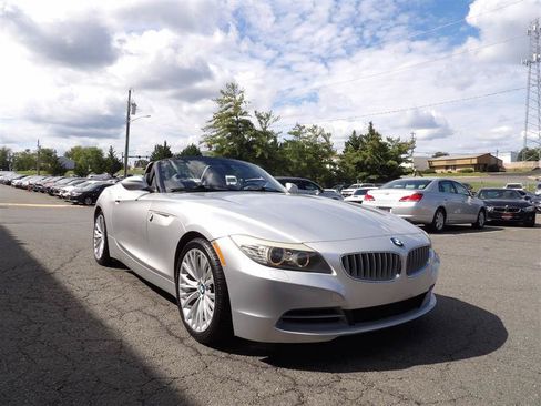 Used 2009 BMW Z4 sDrive35i RWD image 2