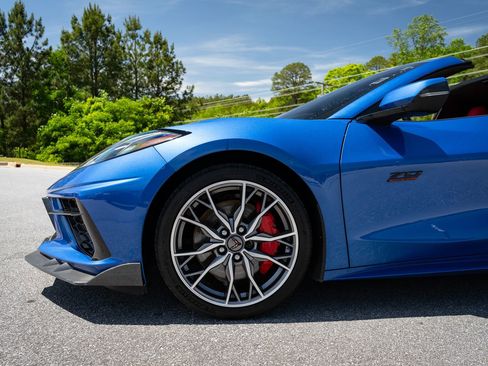Used 2023 Chevrolet Corvette Stingray Preferred Cpe w/ Z51 Performance Package RWD image 11