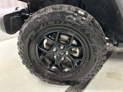 Used 2024 Jeep Wrangler Willys image 9