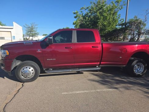 Used 2024 RAM 3500 Big Horn w/ Sport Appearance Package AWD/4WD image 2