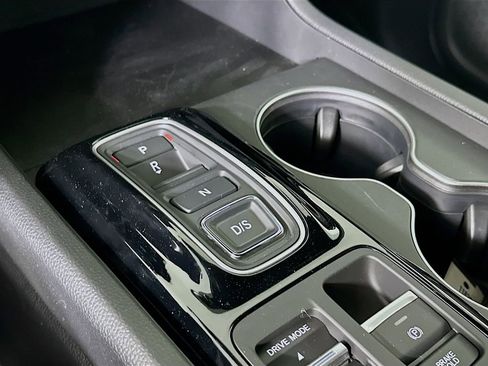 Used 2026 Honda Pilot Sport image 22