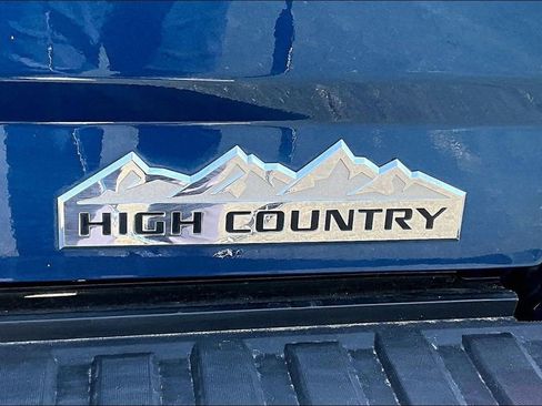 Used 2017 Chevrolet Silverado 1500 High Country AWD/4WD image 9