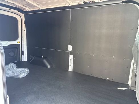 New 2026 Ford Transit 250 148 Medium Roof w/ Load Area Protection Package RWD image 13