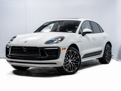 New 2026 Porsche Macan AWD/4WD image 1