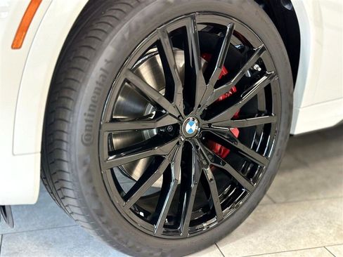 Used 2024 BMW X6 M60i w/ Dynamic Handling Package image 12