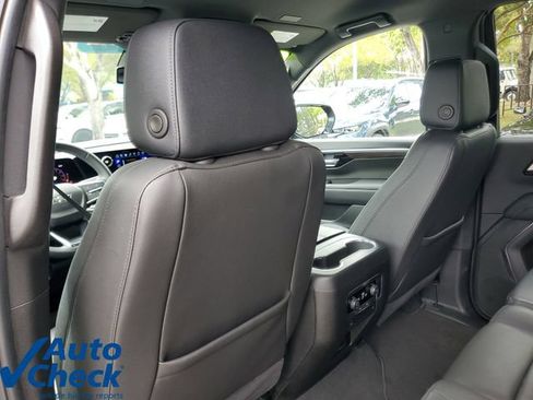 Used 2025 Chevrolet Tahoe Z71 AWD/4WD image 14