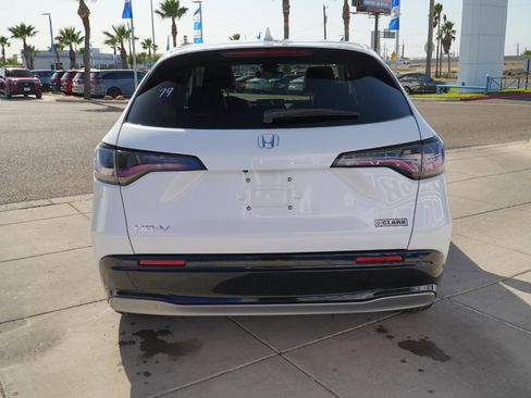 New 2026 Honda HR-V EX-L image 6