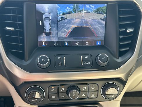 Used 2023 GMC Acadia Denali w/ Denali Ultimate Package FWD image 31