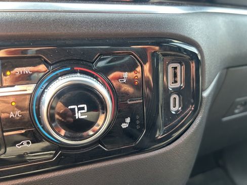 Used 2024 GMC Sierra 1500 SLE AWD/4WD image 30