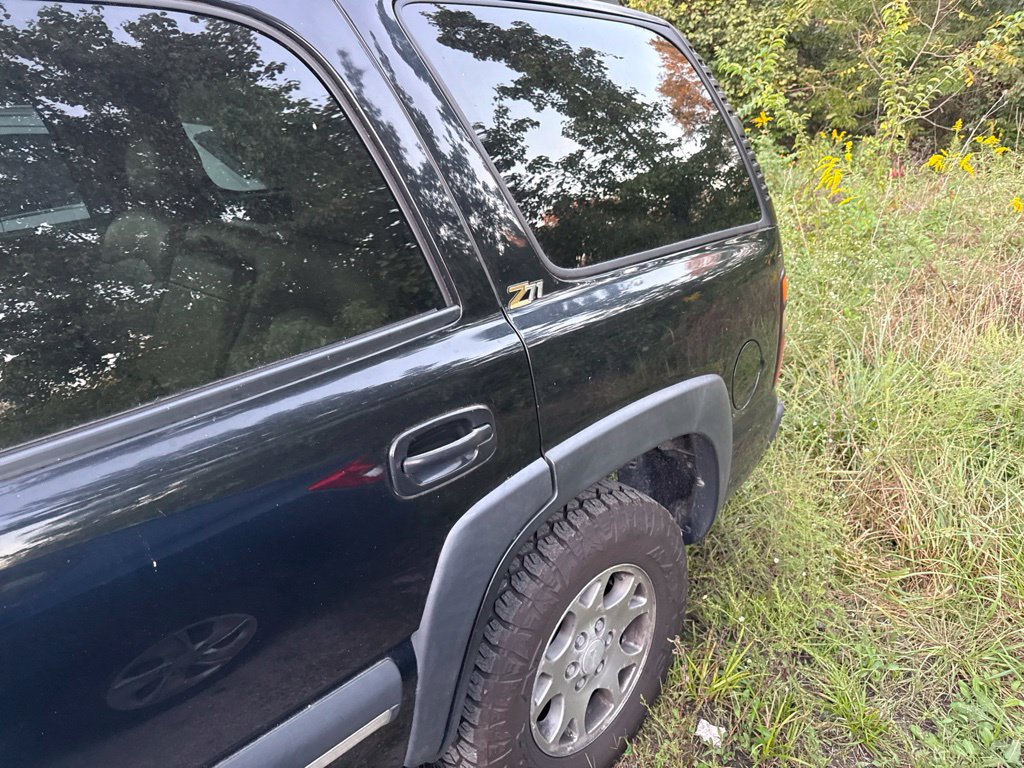 Used 2002 Chevrolet Tahoe LT AWD/4WD image 3