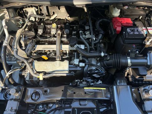 Used 2025 Nissan Versa SV FWD image 30
