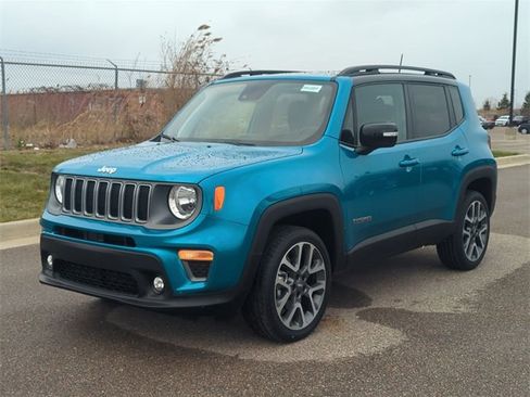 Used 2022 Jeep Renegade Limited w/ Sun, Sound & Wheels Group image 7