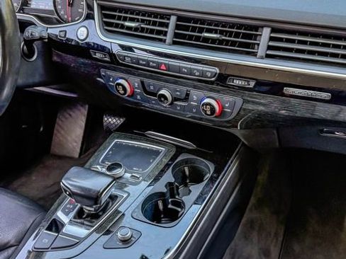 Used 2017 Audi Q7 2.0T Premium image 32