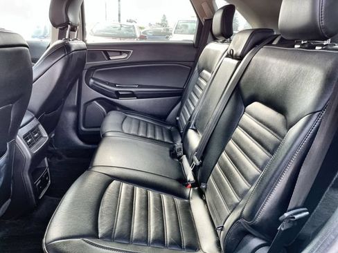 Used 2018 Ford Edge SEL w/ Equipment Group 201A AWD/4WD image 26