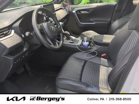 Used 2020 Toyota RAV4 XSE AWD/4WD image 3