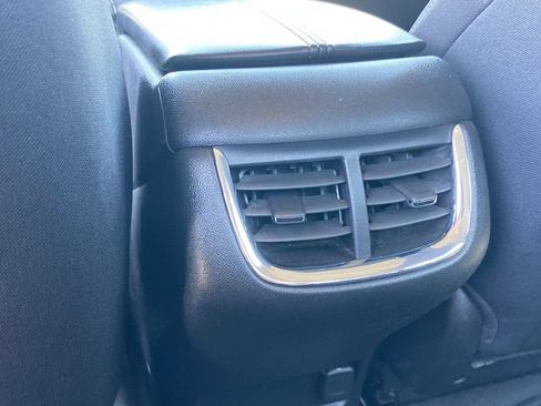 Used 2023 Chevrolet Malibu LT FWD image 16