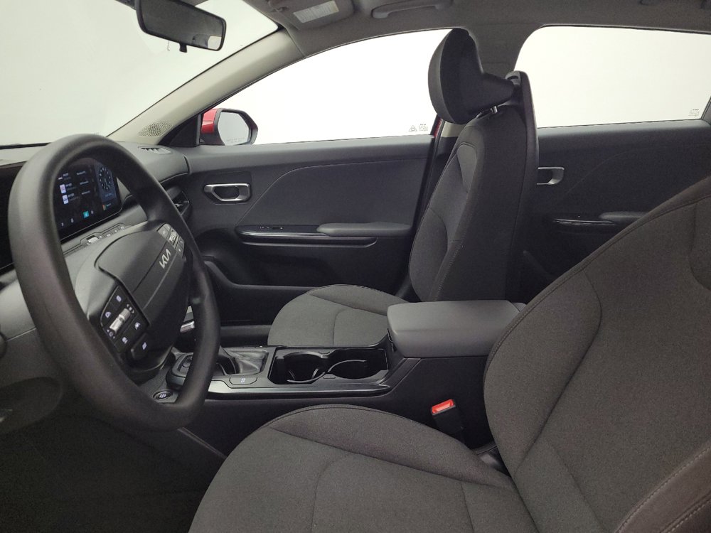 Used 2025 Kia K4 FWD image 17