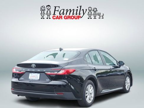 Certified 2025 Toyota Camry LE image 4