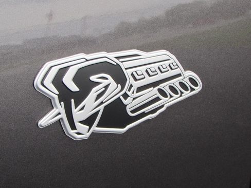 New 2026 RAM 1500 Laramie w/ Night Edition AWD/4WD image 34
