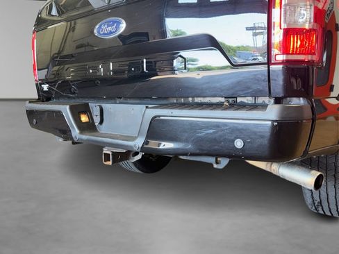 Used 2018 Ford F150 XLT w/ Equipment Group 302A Luxury AWD/4WD image 21