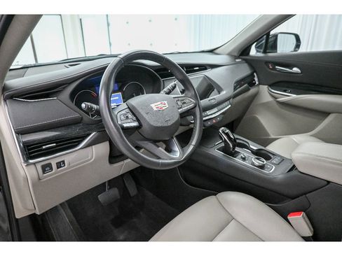 Certified 2023 Cadillac XT4 Premium Luxury image 9